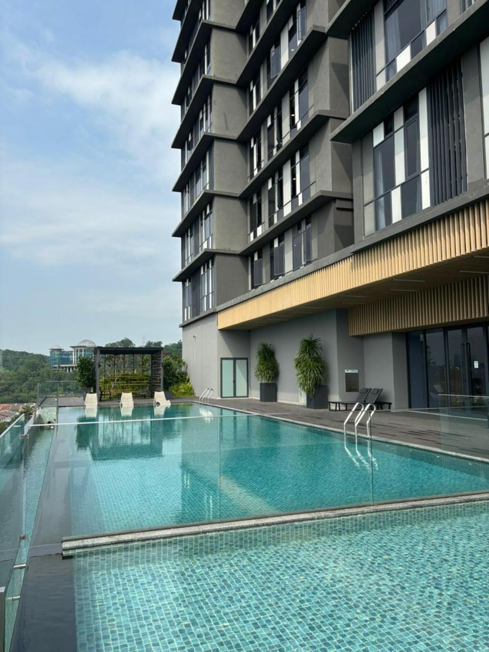 אפרטהוטל קואלה לומפור Societe By Bamboo Hospitality מראה חיצוני תמונה